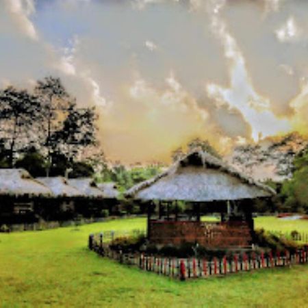 Ayang Okum River Bank Bamboo Cottage Kaibortta Gaon Nagargaon المظهر الخارجي الصورة